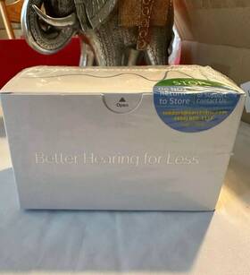 60005 Earcentric Hearing Aids #60005 Easy Charge - New Sealed