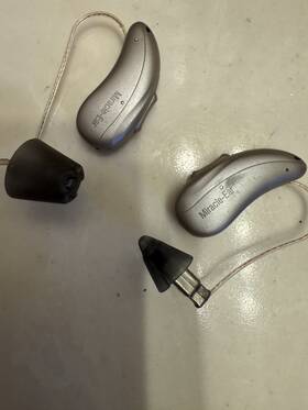 2023-modle Miracle Ear Hearing Aids Used With Charger And Tv Model To Connect 2023