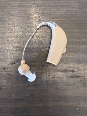 Nuvomed 859811007186 Over The Ear Rechargeable Hearing Amplifier Only - No Charger Tested Nuvomed 859811007186 Over The Ear Rechargeable Hearing Amplifier Only - No Charger Tested