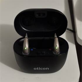 Fsc-c018149 Oticon Intent 4 Minirite R Ric Rechargeable Hearing Aids Chrome Beige With Case