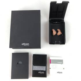 R2p-ic Oticon Hearing Aid Left And Right In Ear Style With Case Accessories