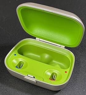075-0062-11 Phonak Charger Combi Bte With Charging Cord And Plug
