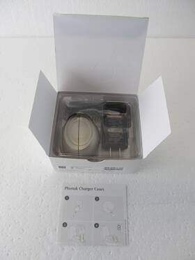 075-3009-11 Phonak Mini Charger Case New In Box For Rechargeable Hearing Aids