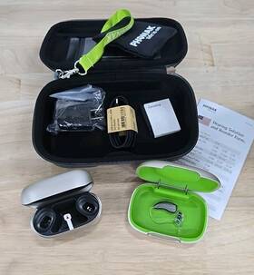I90-r Phonak Audeo Ric Rechargeable Hearing Aid With Charger - Left Ear