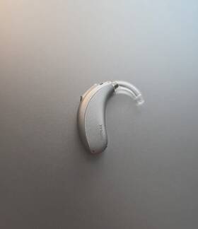 P50-pr Phonak 1x Naida Paradise Bte Hearing Aid Severe To Profound Loss