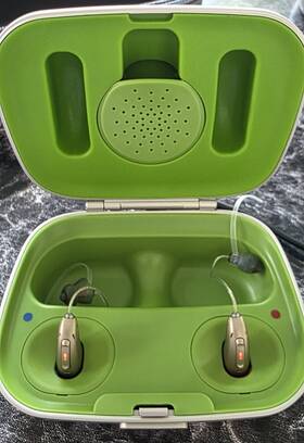Pr90 Phonak Paradise Hearing Aid New