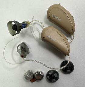 Q99-312t Phonak Audeo Hearing Aids Pair Q99-312t Phonak Audeo Hearing Aids Pair