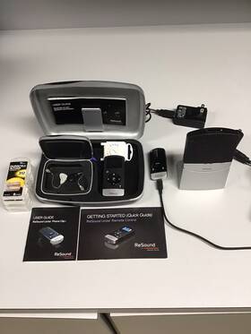 61rie Resound Hearing Aids With Accessories 61rie Resound Hearing Aids With Accessories