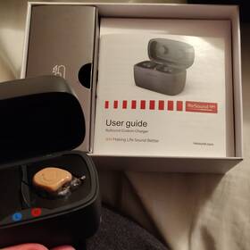 Resound Ru9ite-dwc-hp Ite Rechargeable Digital Hearing Aid Set With Remote And Case
