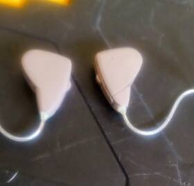 Vo96-drw Resound Beige Ric Hearing Aid Pair For Both Ears