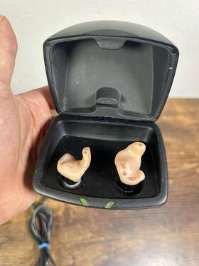 01-22-220417 Starkey Hearing Aids Ite- Untested Case 730