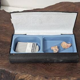 06-13-120415 Starkey 06-13-120416 Hearing Aids 1 R And With Case Battery Tested