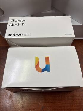 075-5874-11 Unitrons Unitron Moxi Ric Charger Case With Usb-c Cord Sonova / Hearing Aids Brand New