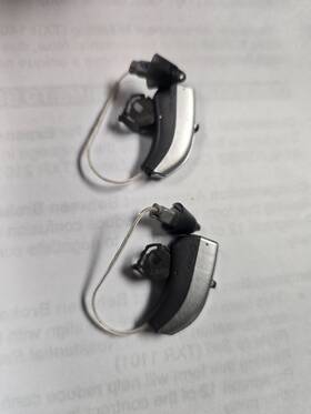 Widex Unique330 U-fs Hearing Aids Used Sn Right 0157416 Left 0157426