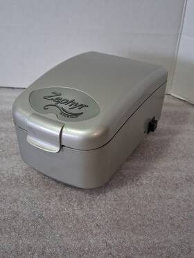 Ztp120320229 Zephyr Dry And Store Hearing Aid Dryer Only No Power Adapter Tested Working