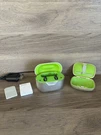 Phonak Aud Paradise P90-RL Rechargeable Hearing Aids Pair + Life Charger Bt. Fixed Price $519.99.