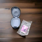 New Signia Silk Dx Left Hearing Aid With Case (read Description). Fixed Price $250.00.